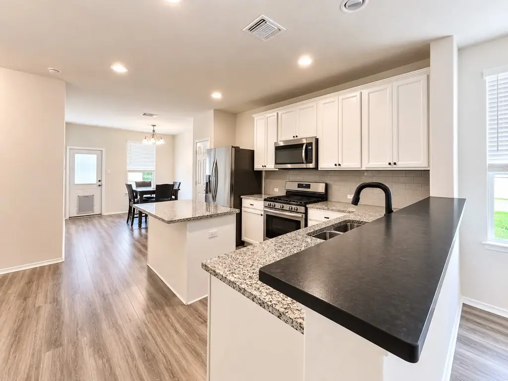 220 Pepperbark Loop, Buda