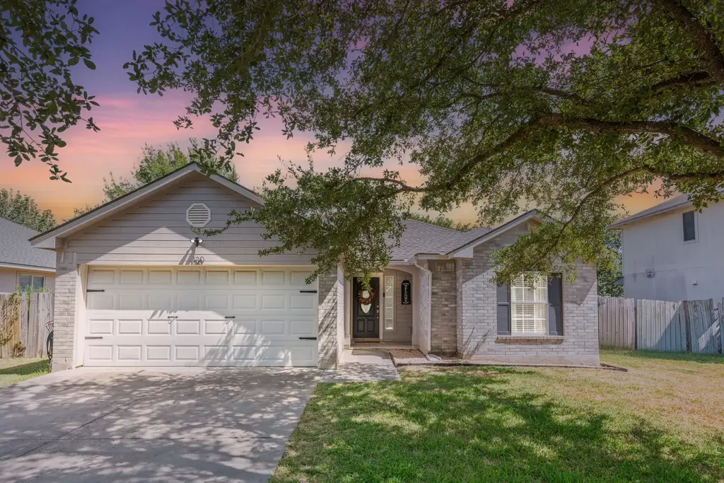 130 Riley Cove, Kyle