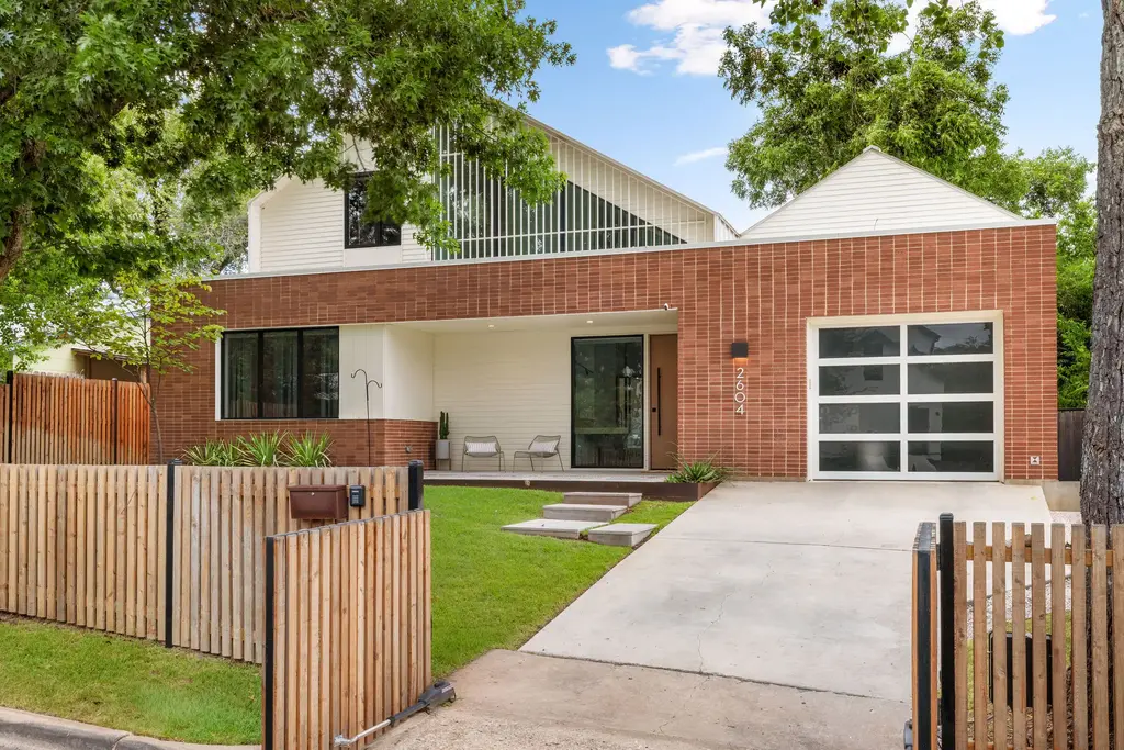2604 Little John Lane, Austin