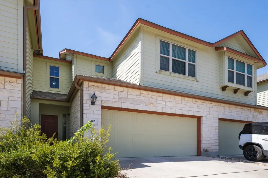 2410 Great Oaks Drive 402, Round Rock