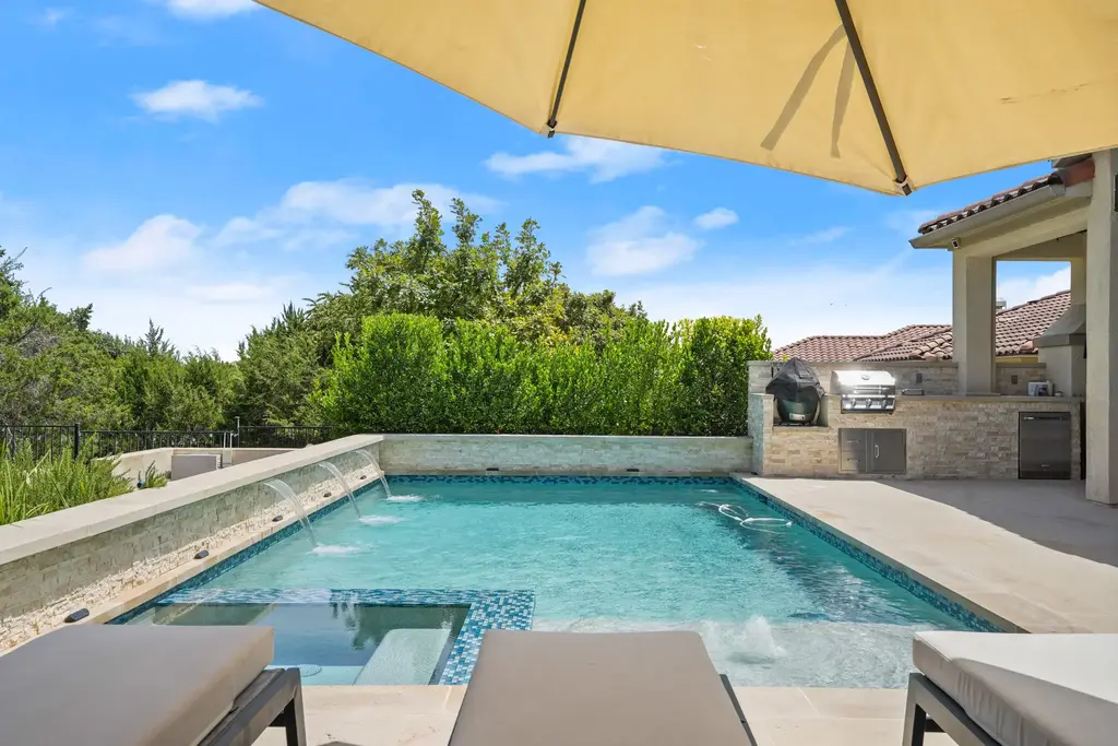 116 Desert Forest Court, Austin