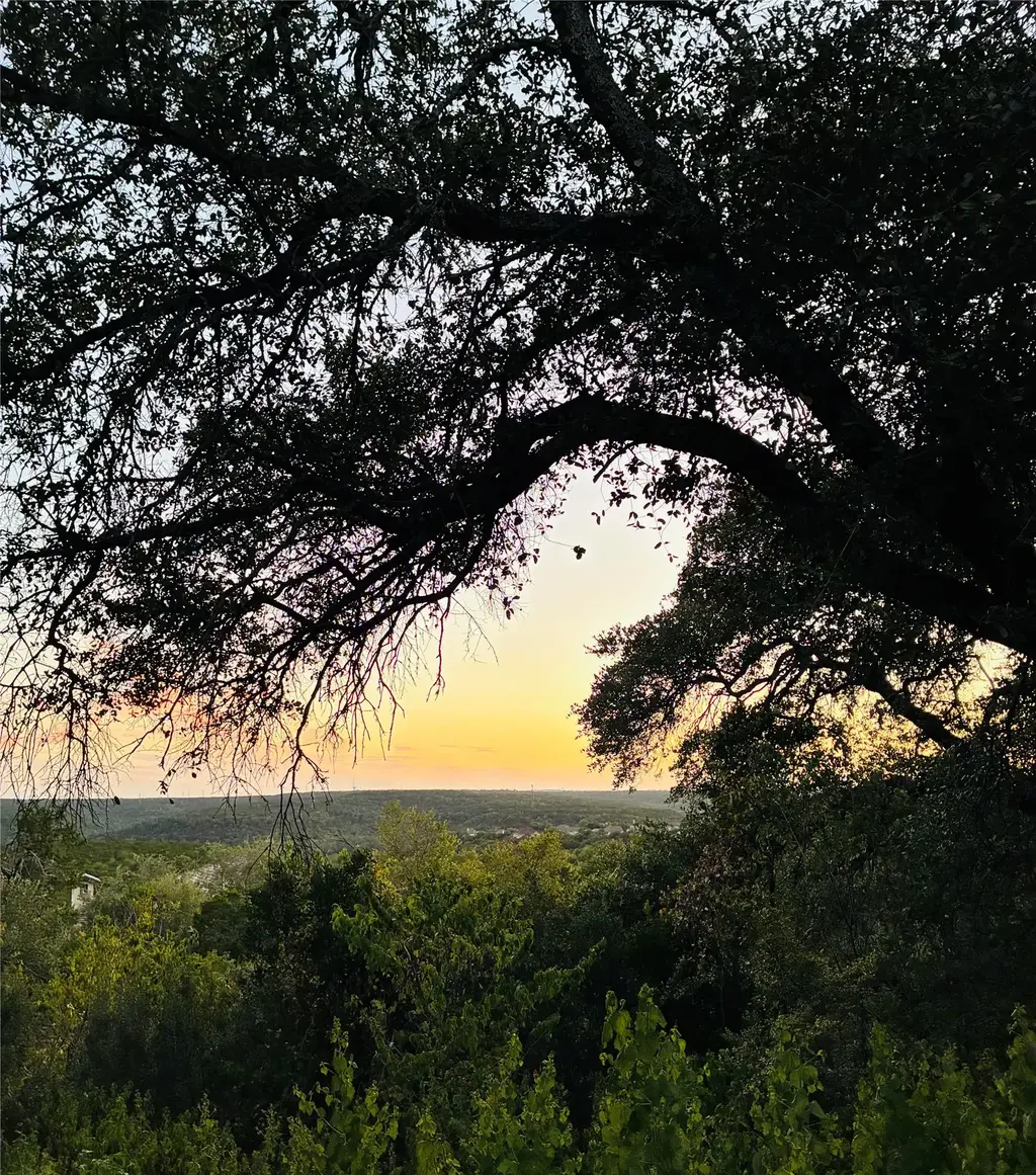 10412 Double Spur Loop, Austin
