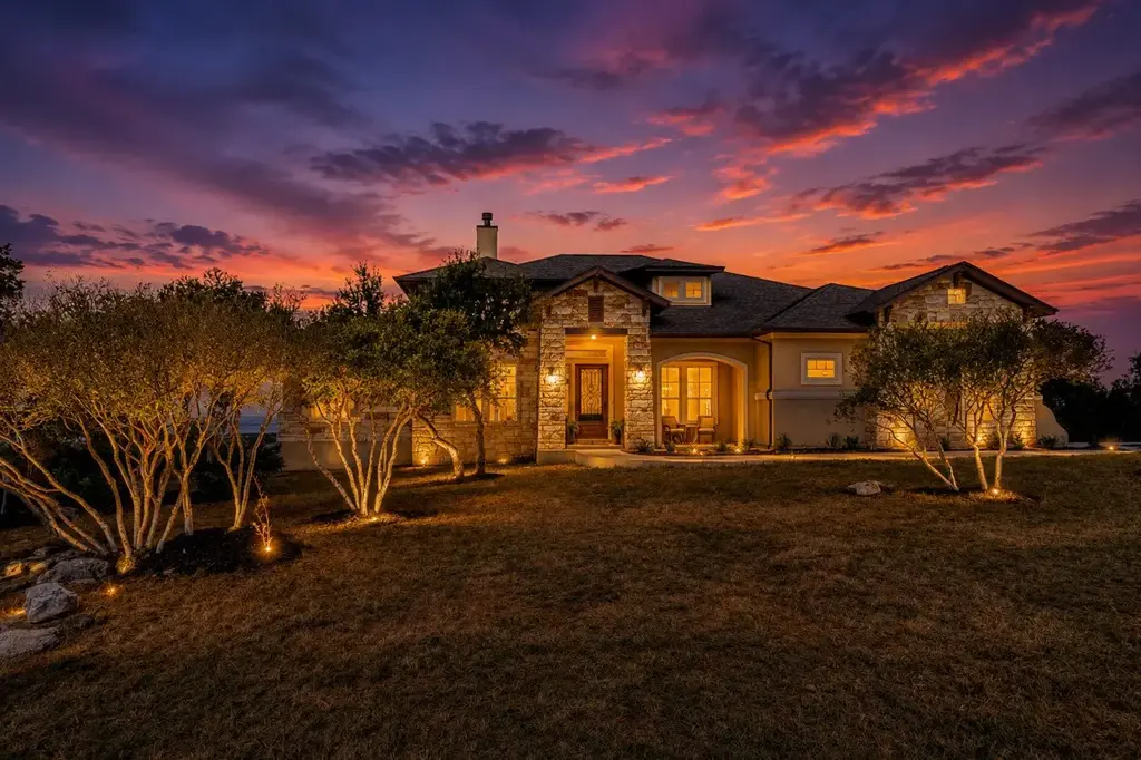 235 Chestnut Crossing, Burnet