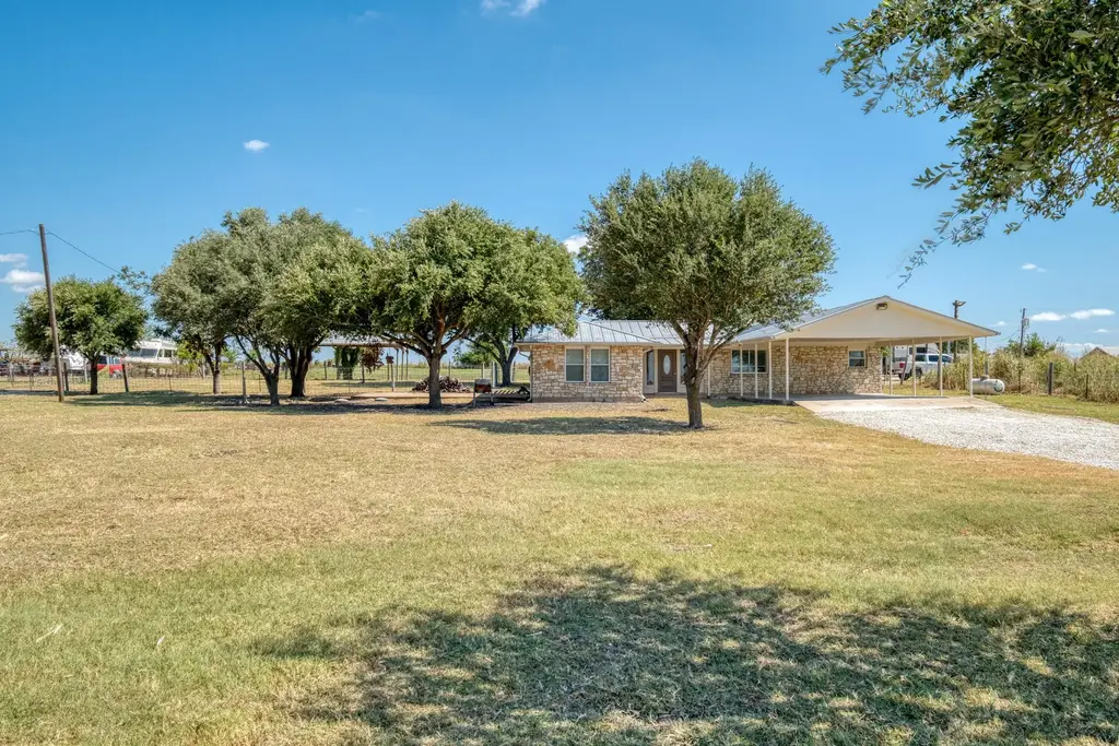 20960 Cameron Road, Coupland