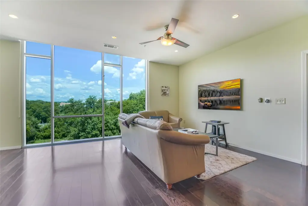 1600 Barton Springs Road 3504, Austin