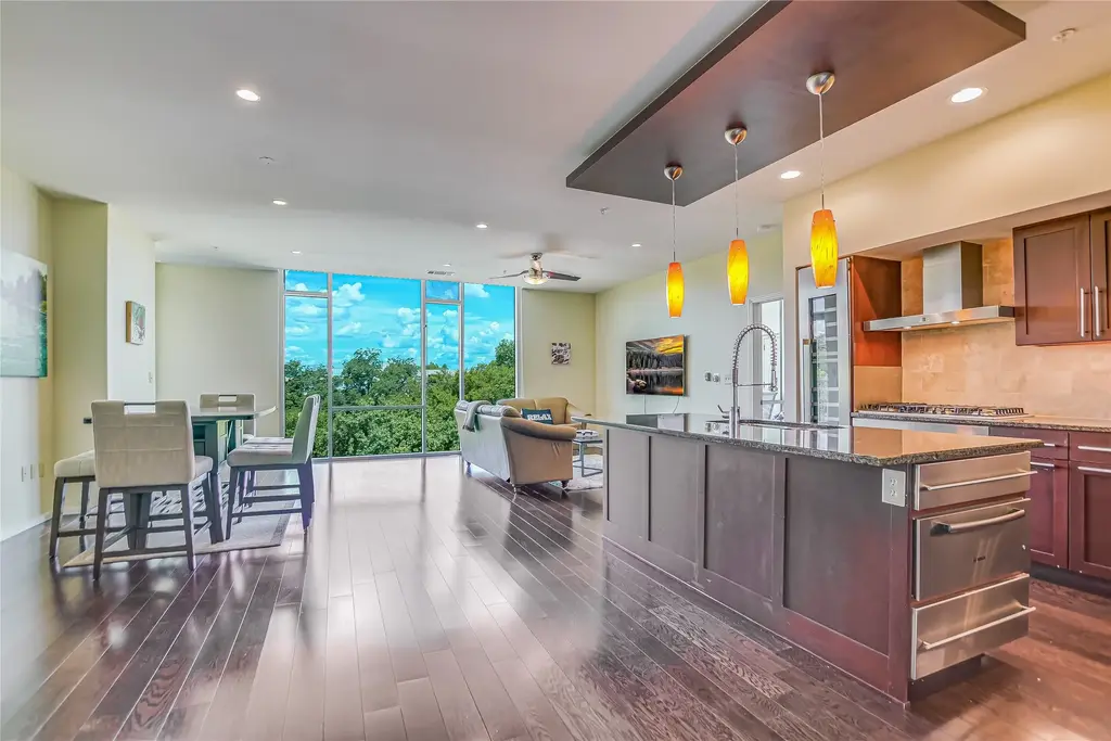 1600 Barton Springs Road 3504, Austin