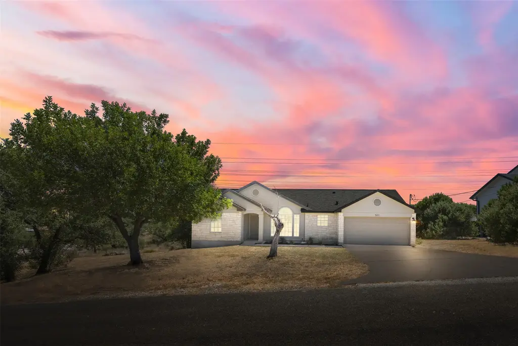 501 Royal Court, Cottonwood Shores