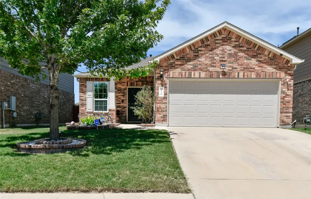 120 Palm Drive, Buda