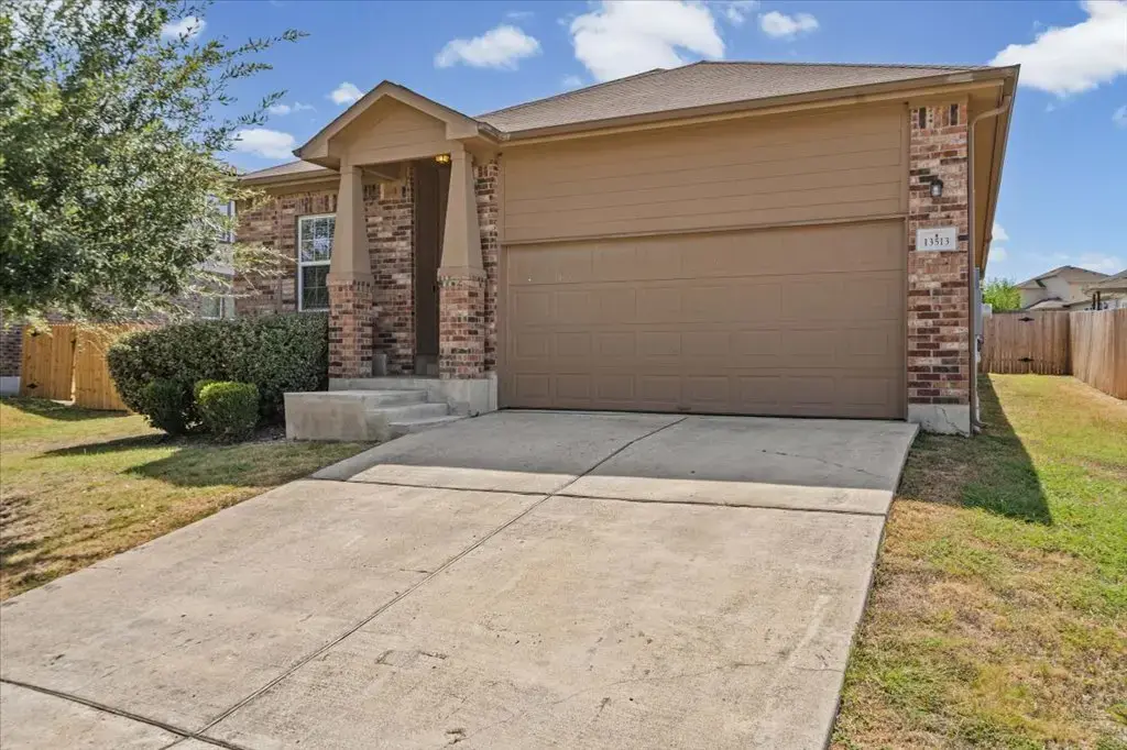 13513 Kearns Drive, Pflugerville