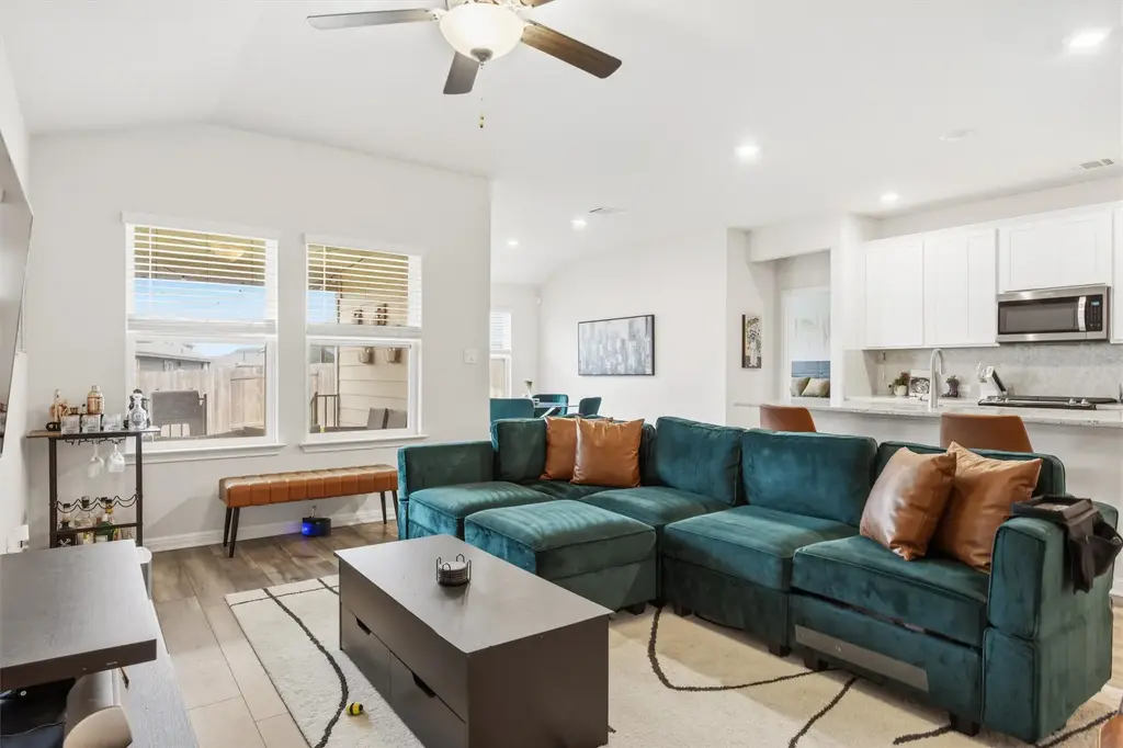 162 El Capitan Loop, Dripping Springs