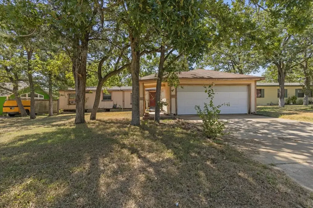 125 Live Oak Drive, Cedar Creek
