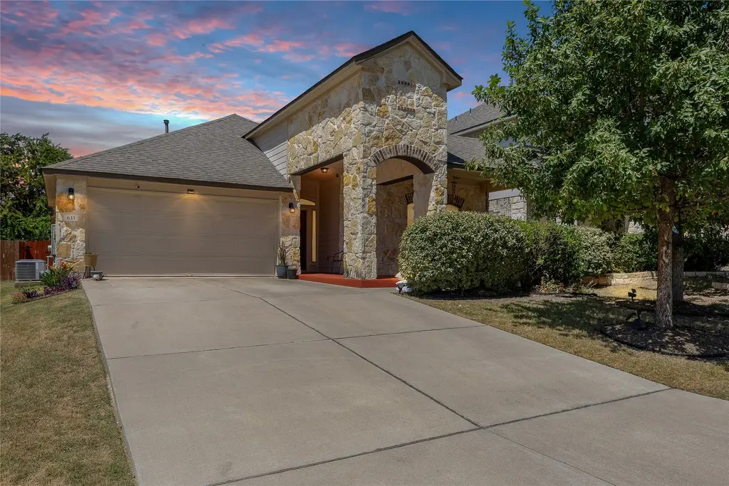 633 Schefer Street, Leander