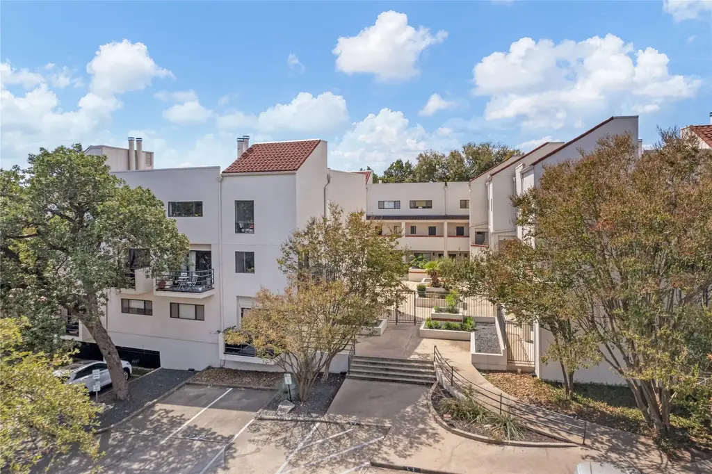 2605 Enfield Road 221, Austin