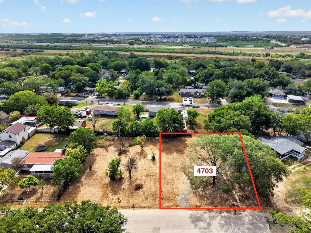 4703 Whirlaway Street, Del Valle