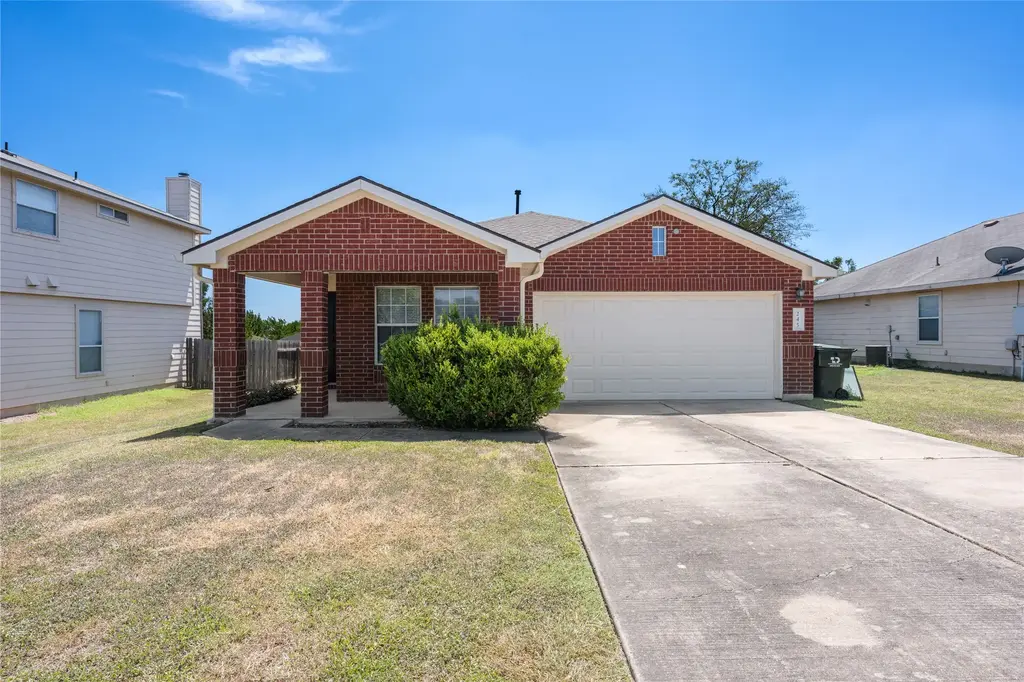 245 Loon Lake Drive, Kyle