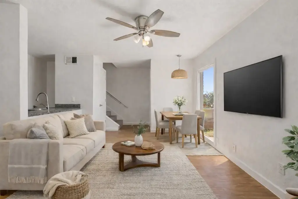 300 E Croslin Street 106, Austin