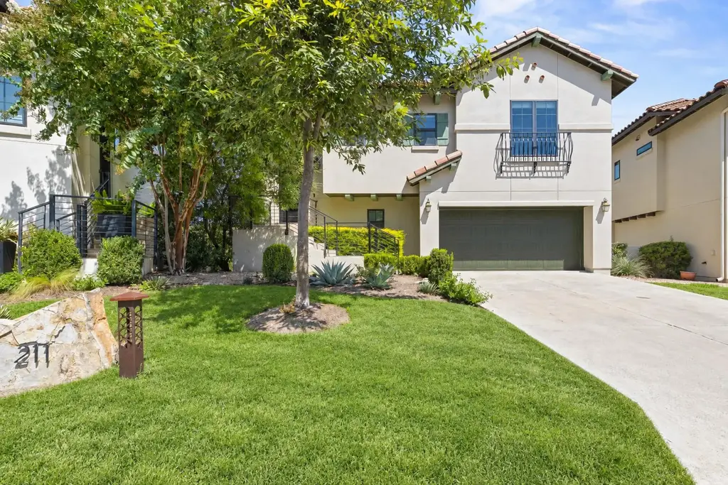 211 Honey Creek Court 6, Austin