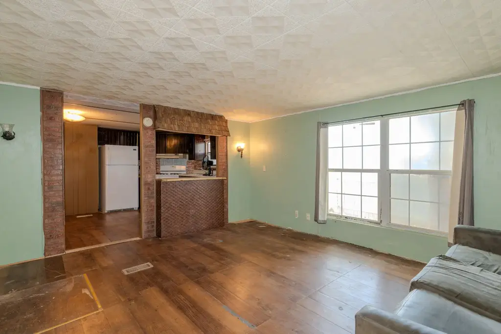 204 Regina Drive, Buda