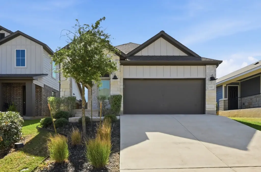 13101 Brave Tenderfoot Trail, Buda