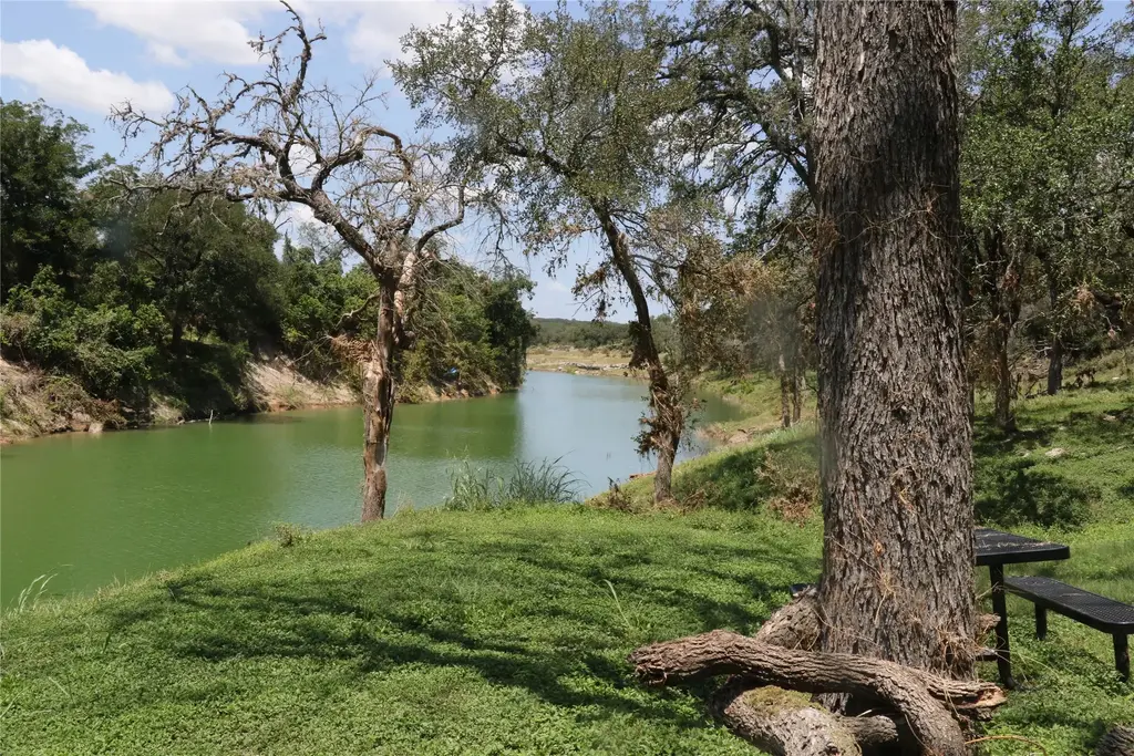 1610 Paradise Parkway, Canyon Lake