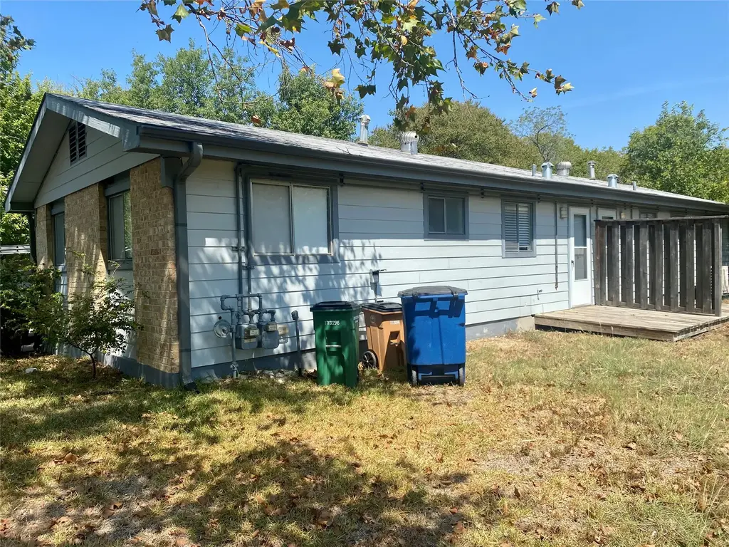 400 Swanee Drive A, Austin