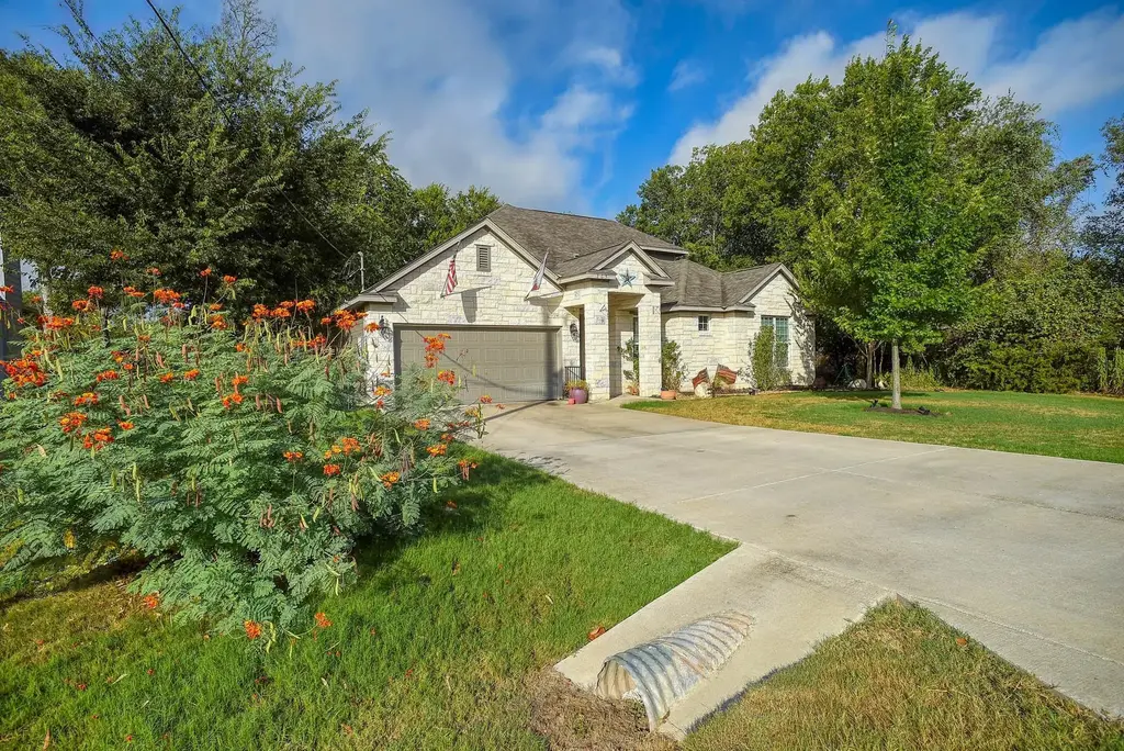 265 Keawakapu Drive, Bastrop