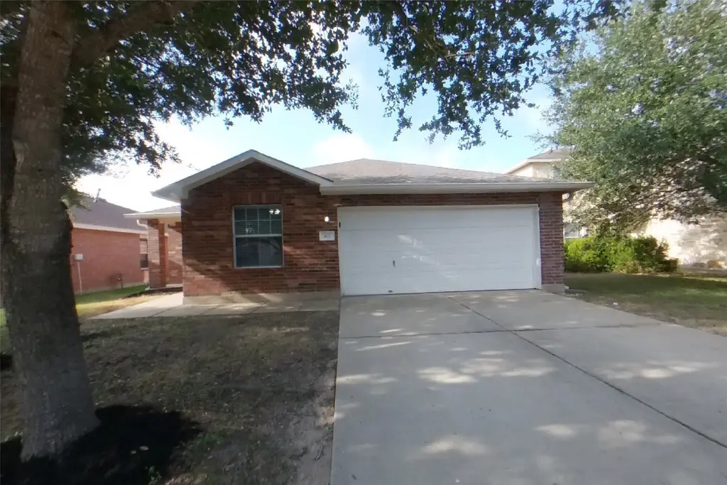 302 Bird Dog Bend, Bastrop