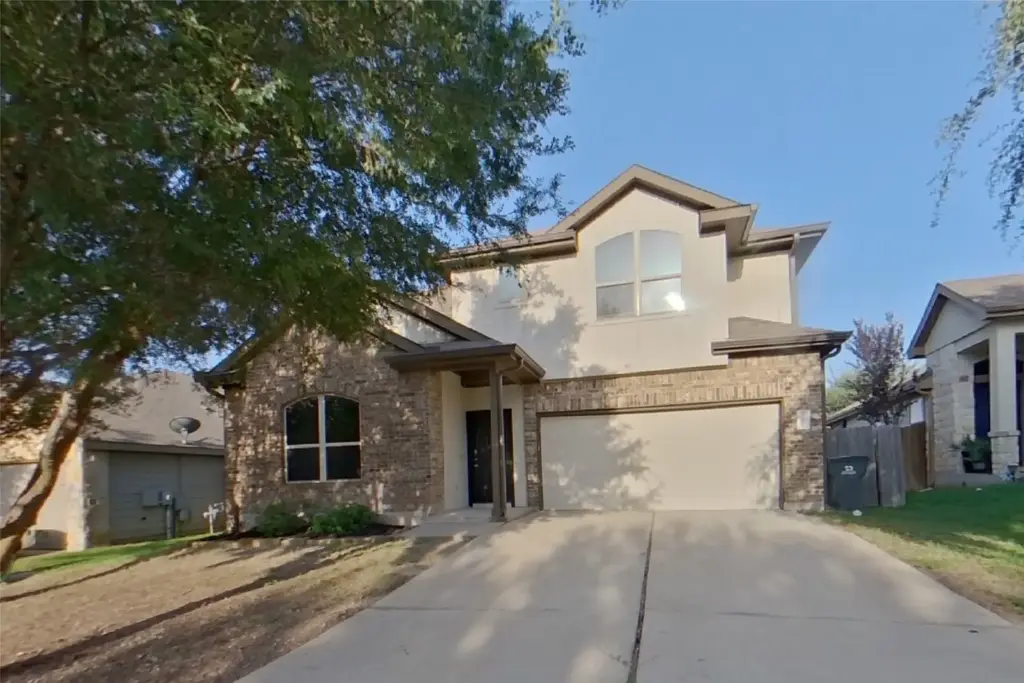 240 Dragon Ridge Road, Buda