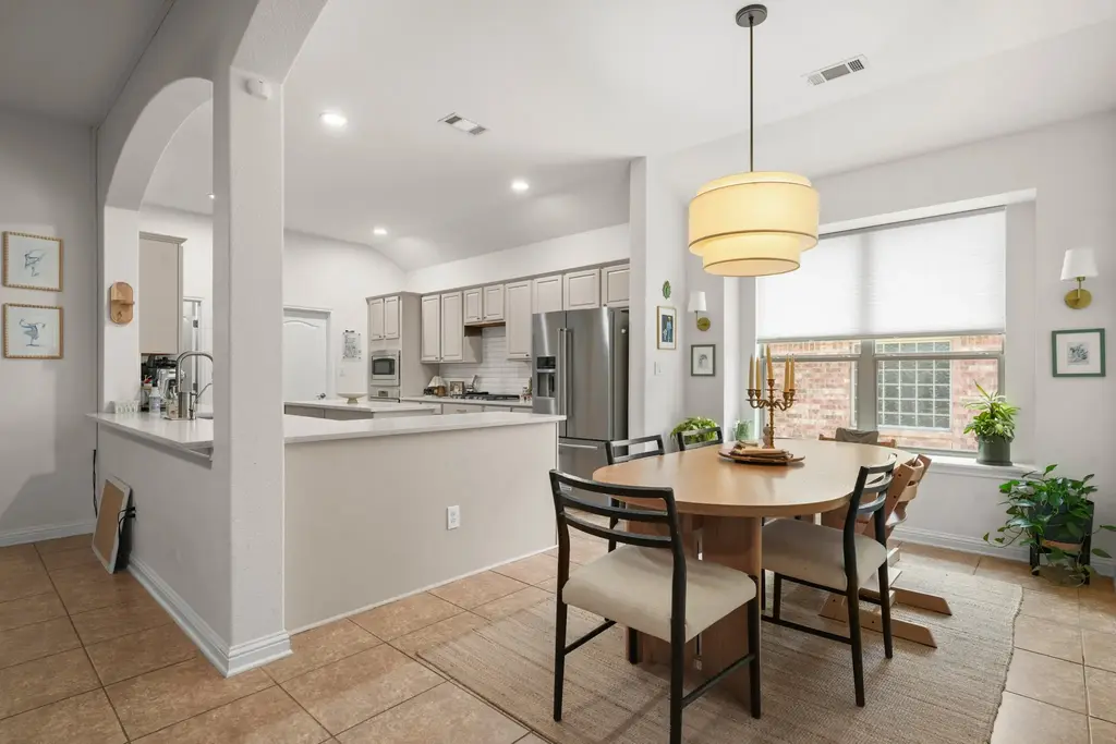 4613 Pyrenees Pass, Bee Cave