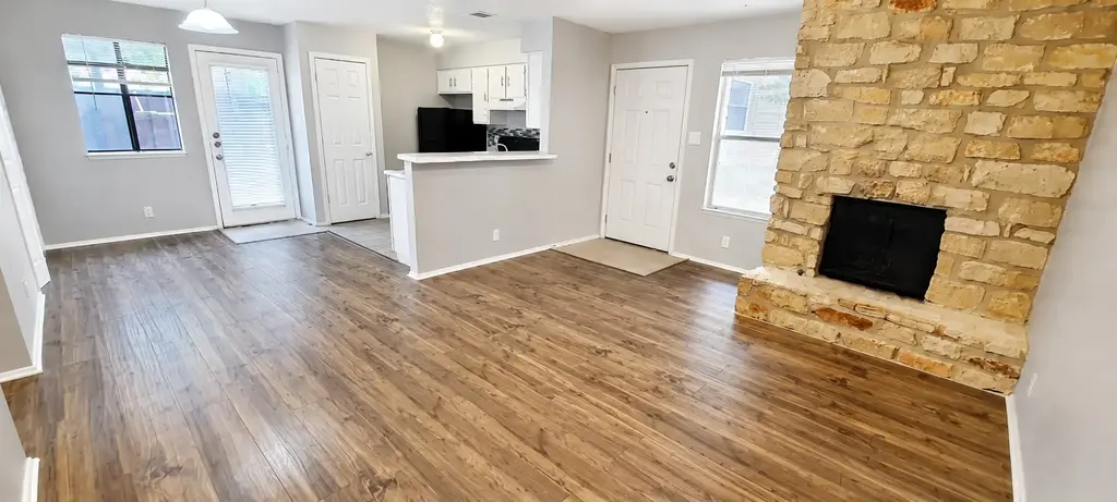 823 Taulbee Lane B, Austin