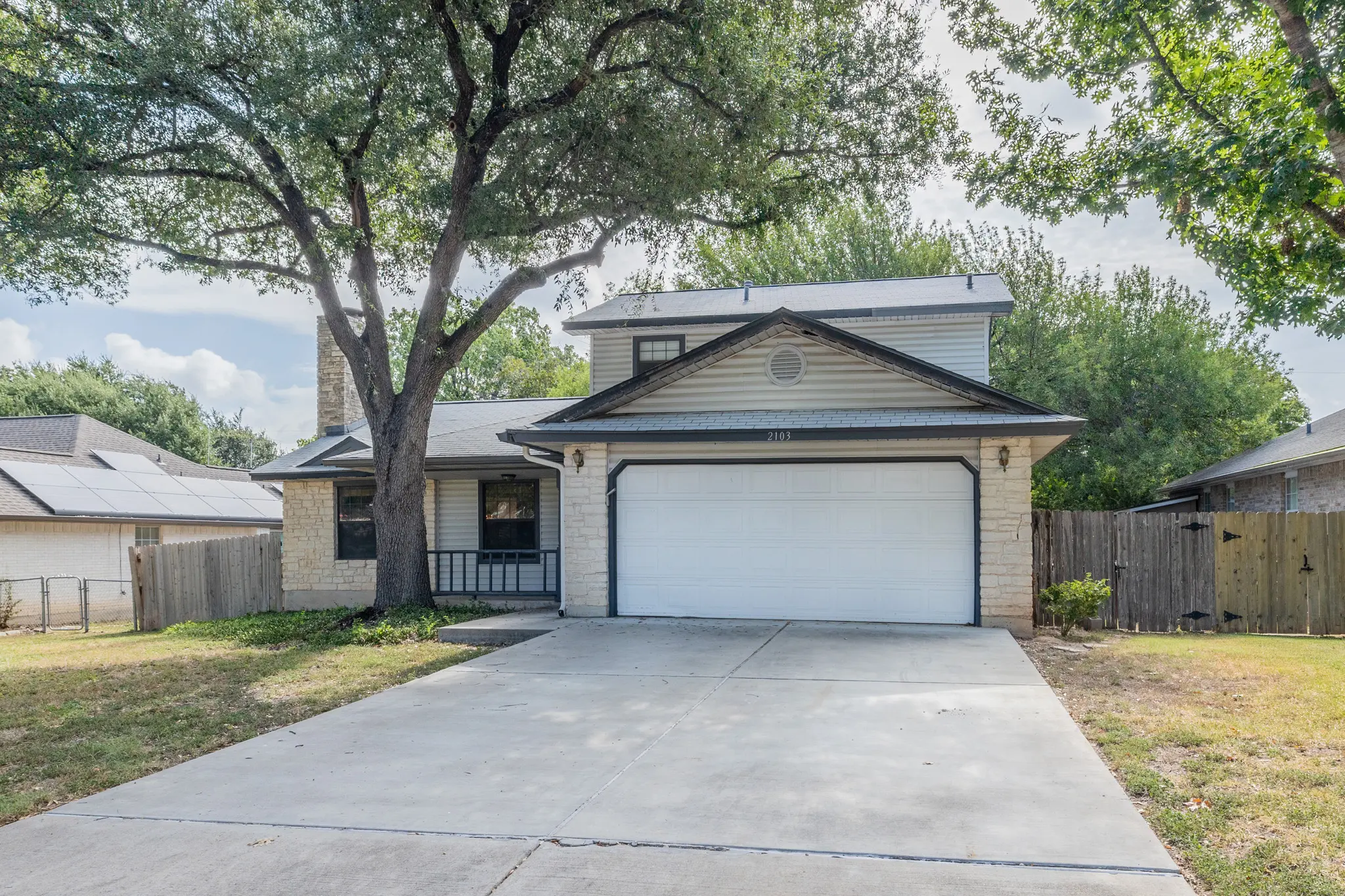 Photo of Listing #1343110