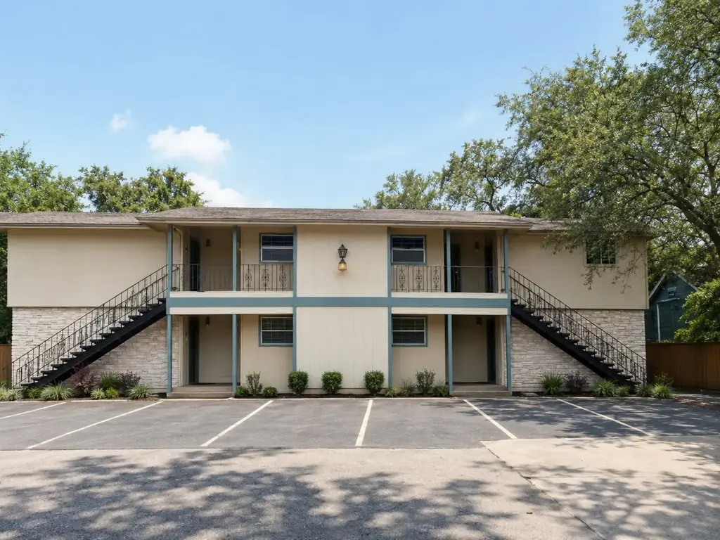 312 E 43 Street 204, Austin