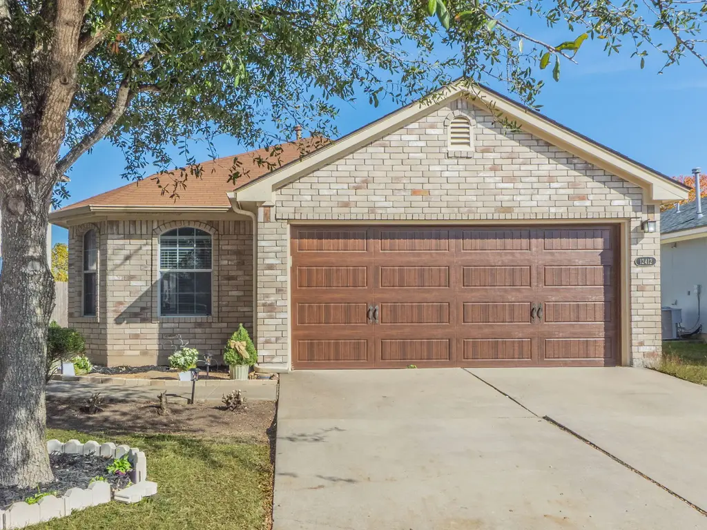 12412 Jamie Drive, Manor