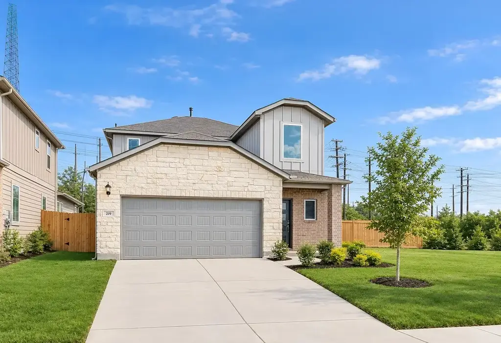 219 Mad Pupper Drive, Buda