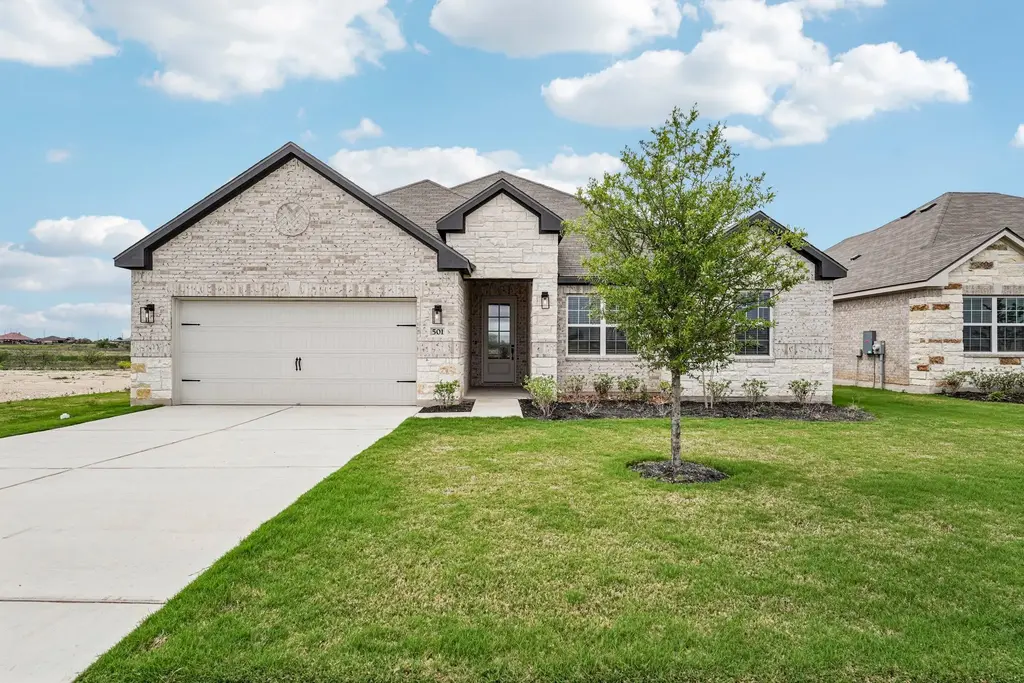 501 W Luna Blue Lane, Jarrell