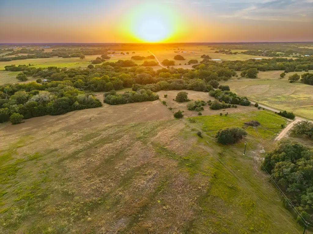 1830 Holub Road, Schulenburg