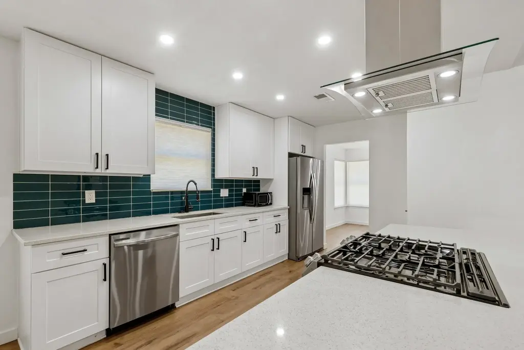 1900 Rampart Circle, Austin