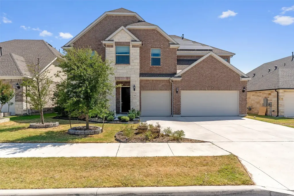 724 Landing Lane, Leander