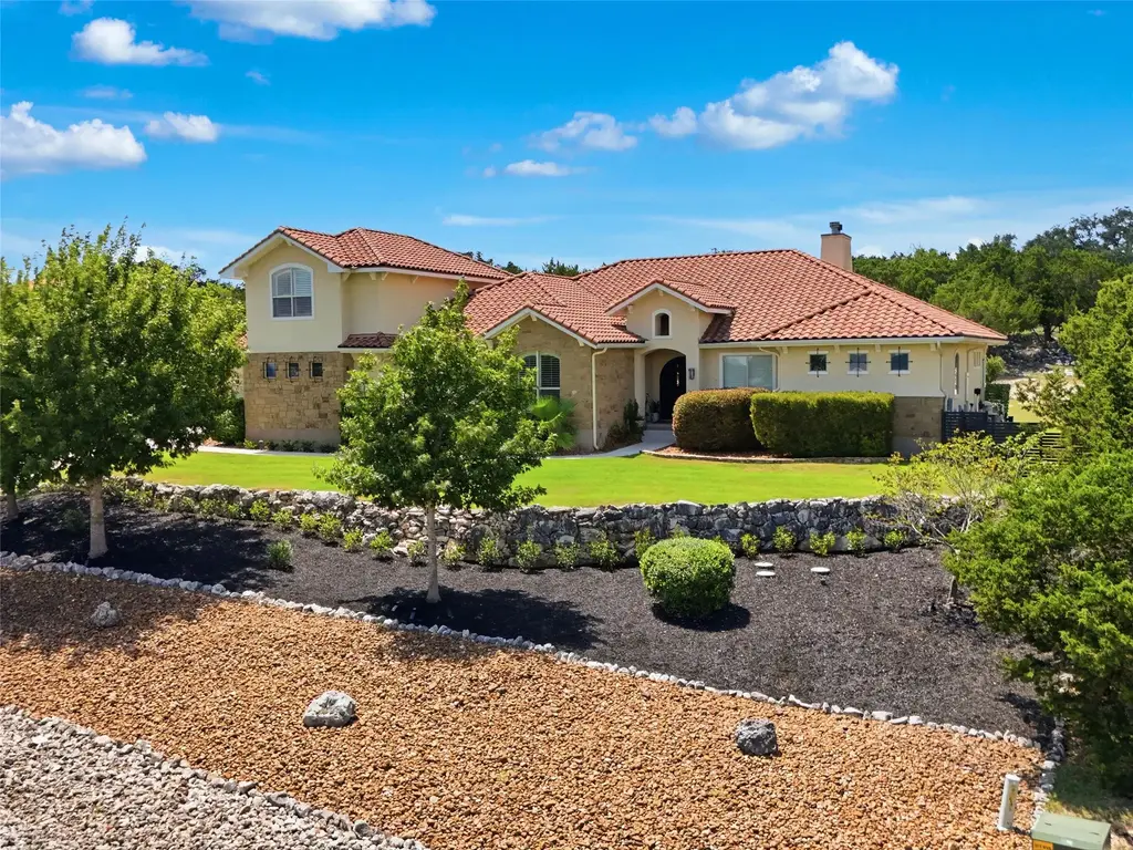 324 Valley Lodge, New Braunfels