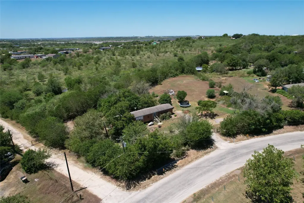 817 Petras Way, Kyle