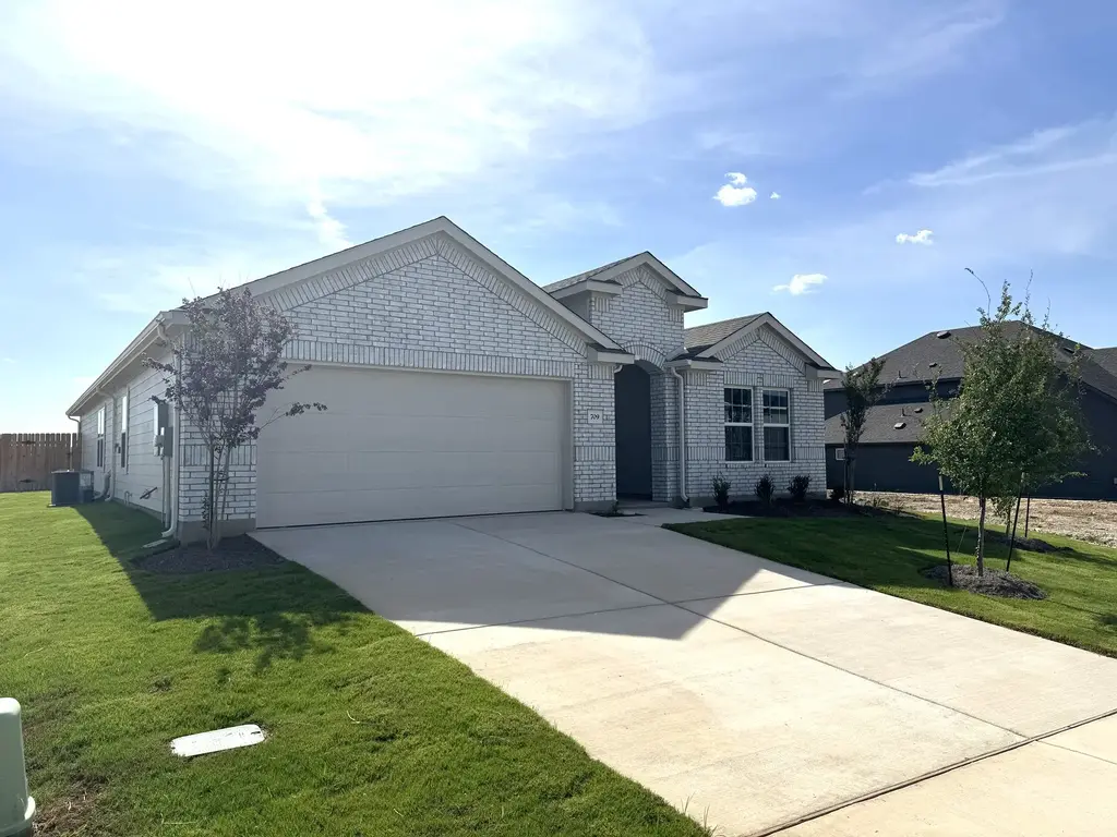 709 Red Wolf Drive, Jarrell