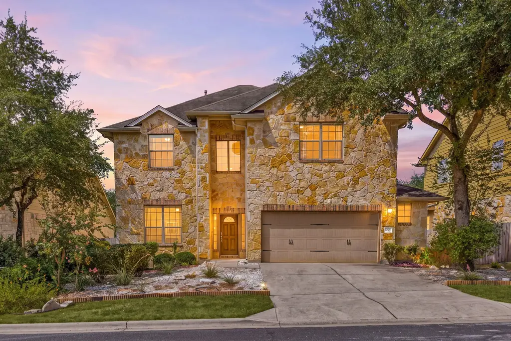8608 Alophia Drive, Austin