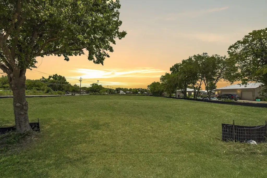 16409 Summit Drive, Austin