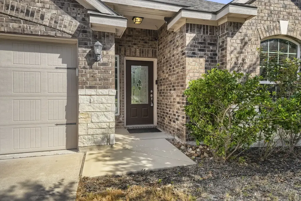 19624 Smith Gin Street, Manor