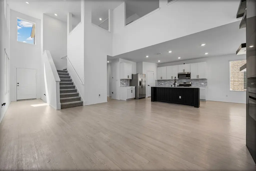 17911 Prairie Falcon Way 6, Pflugerville