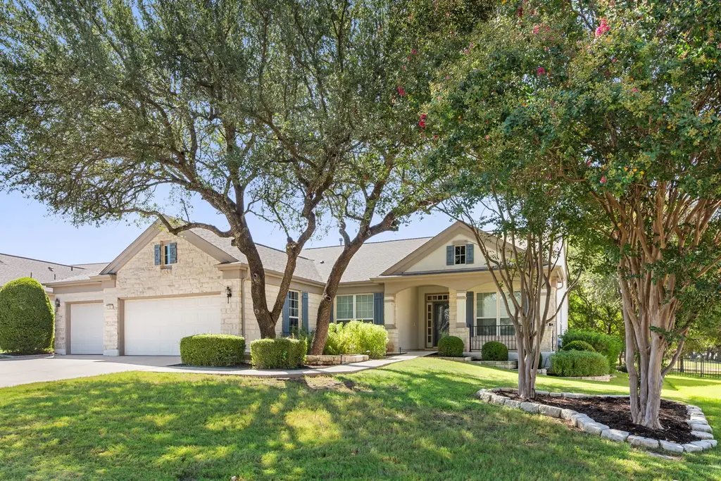 808 Armstrong Drive, Georgetown