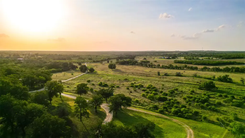 7757 State Park Road, Lockhart