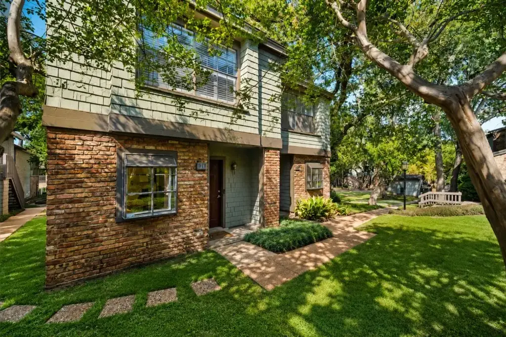 7122 Wood Hollow Drive 71, Austin