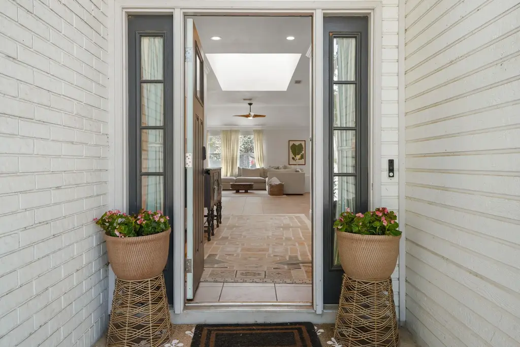 3105 Festus Drive, Austin