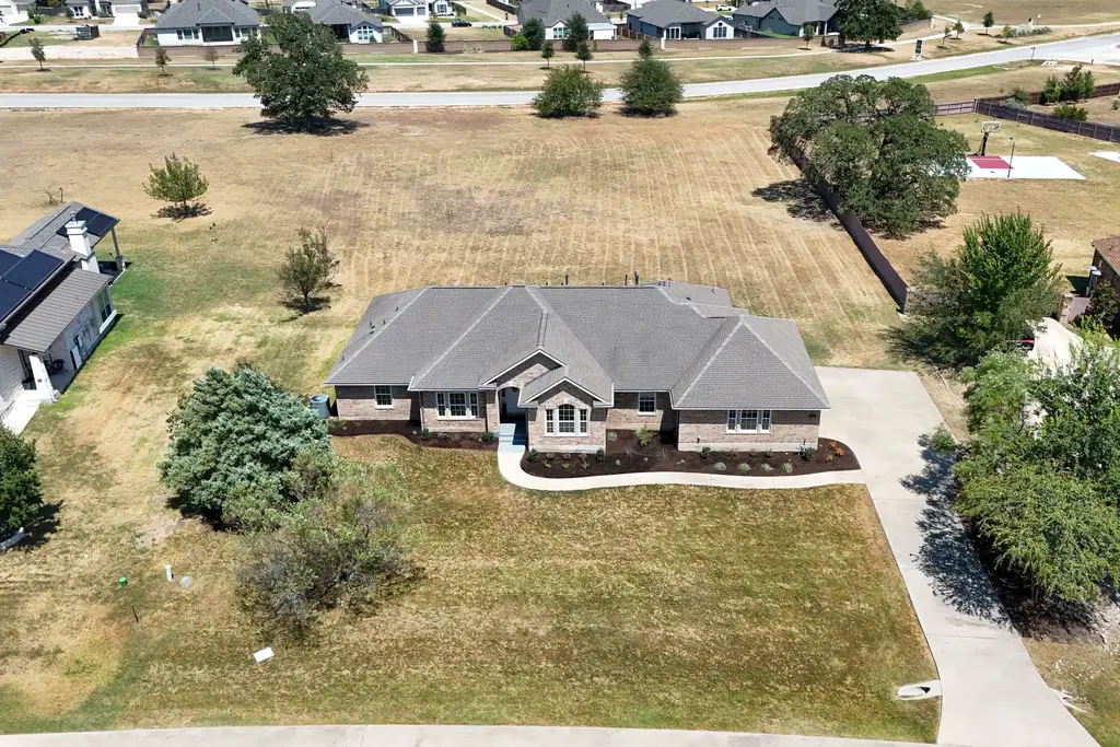 268 Chisholm Trail, Bastrop